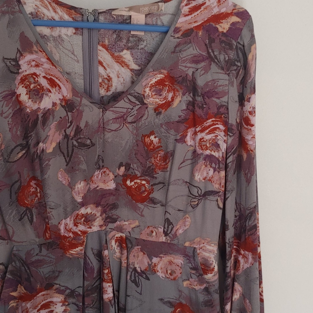 Floral Long Sleeve Dress with pockets!!